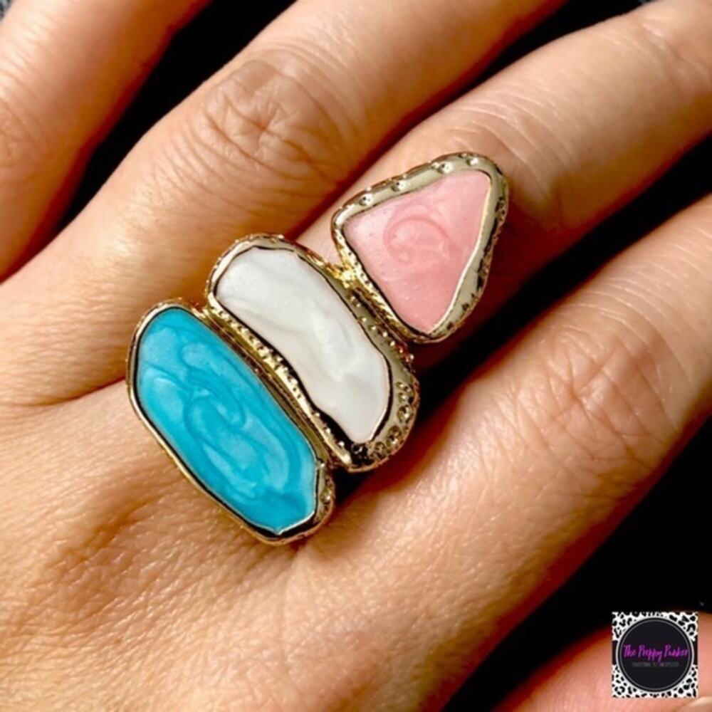 Pearlescent Tri Color Boho Gold Tone Ring NWT